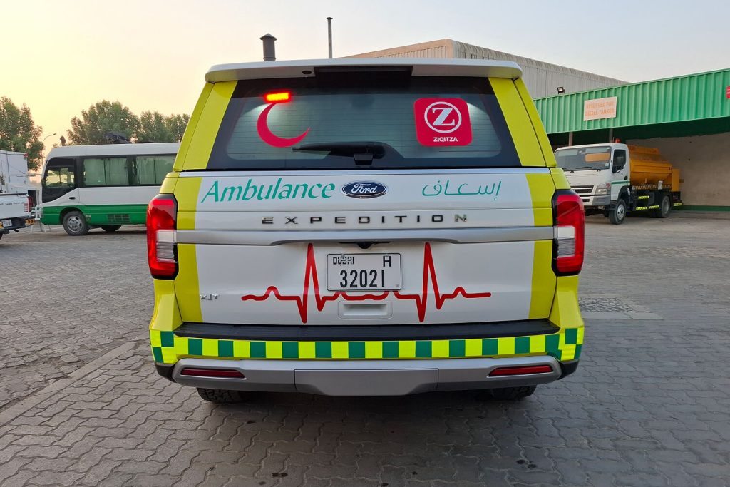Ford Expedition Ambulance_1500x1000_4